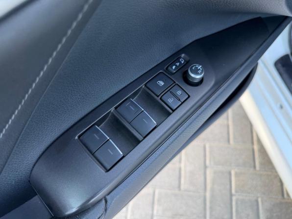 Toyota Camry VIII (XV70) Рестайлинг с пробегом 2021 года, цена 3 150 000 рублей, 97200 км, седан, Автокод Объявления