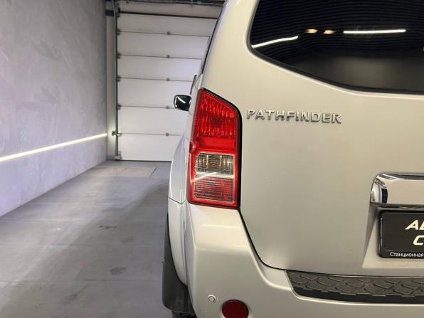Nissan Pathfinder III Рестайлинг с пробегом 2011 года, цена 1 313 000 рублей, 273824 км, внедорожник, Автокод Объявления