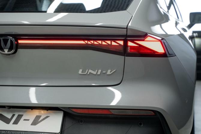 Новый Changan UNI-V I 2024 года, цена 3 259 900 рублей, лифтбек, Автокод Объявления