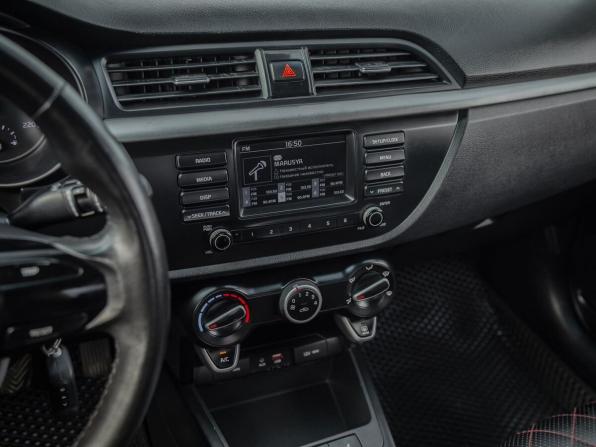 Kia Rio IV с пробегом 2019 года, цена 970 000 рублей, 230000 км, седан, Автокод Объявления