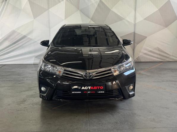 Toyota Corolla XI (E160 E170 E180) Рестайлинг 1 с пробегом 2016 года, цена 1 300 000 рублей, 215000 км, седан, Автокод Объявления