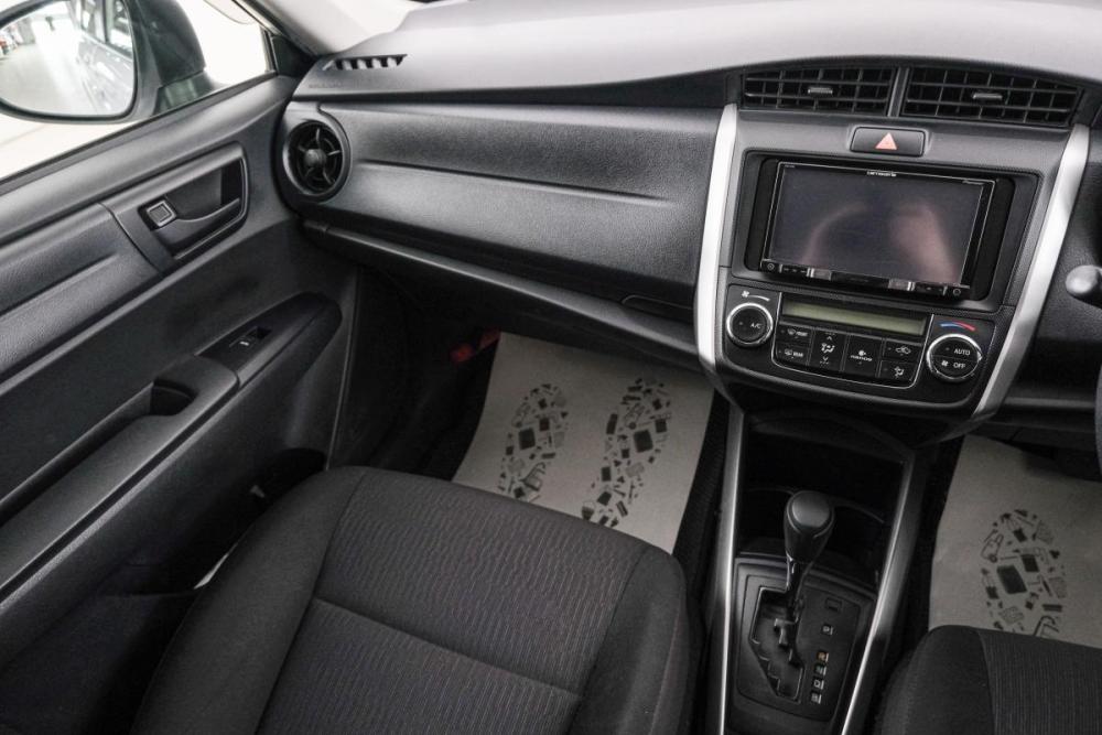 Toyota Corolla XI (E160 E170 E180) Рестайлинг 1 Красноярск  - изображение 12