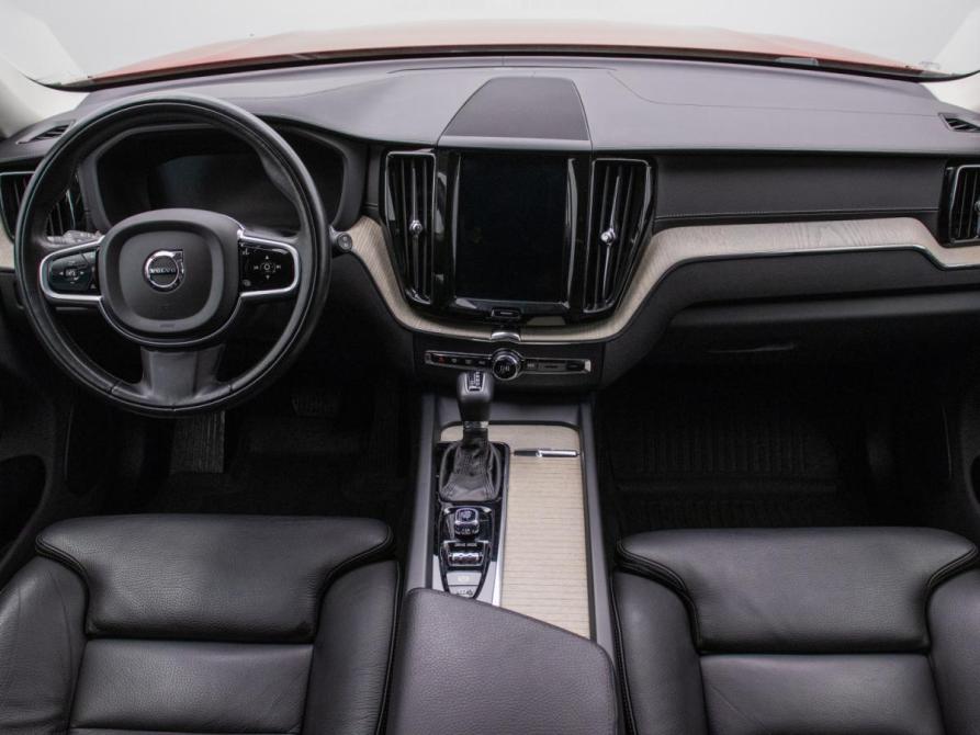 Volvo XC60 II Москва  - изображение 13