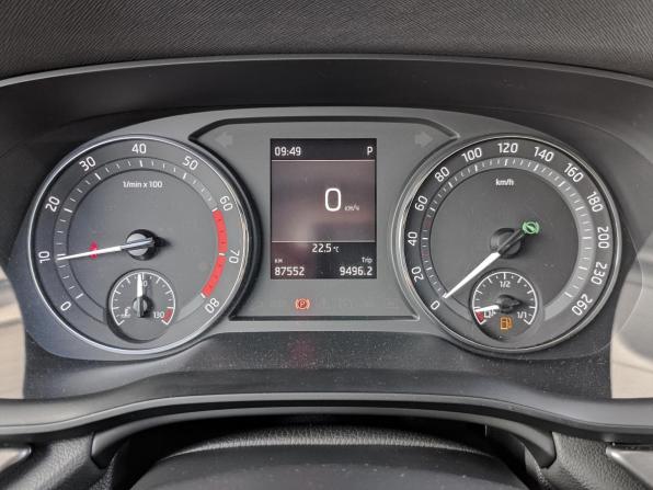 Skoda Octavia IV (A8) с пробегом 2021 года, цена 2 315 000 рублей, 87506 км, лифтбек, Автокод Объявления