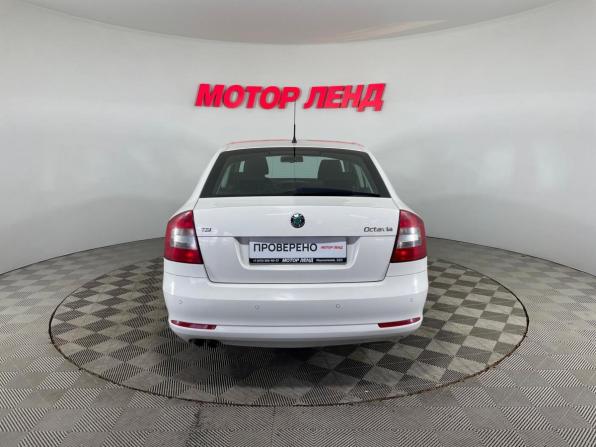 Skoda Octavia II (A5) Рестайлинг с пробегом 2010 года, цена 720 000 рублей, 52031 км, лифтбек, Автокод Объявления