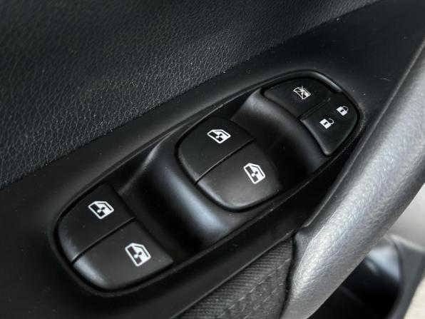 Nissan Qashqai II Рестайлинг с пробегом 2021 года, цена 2 195 000 рублей, 42369 км, внедорожник, Автокод Объявления