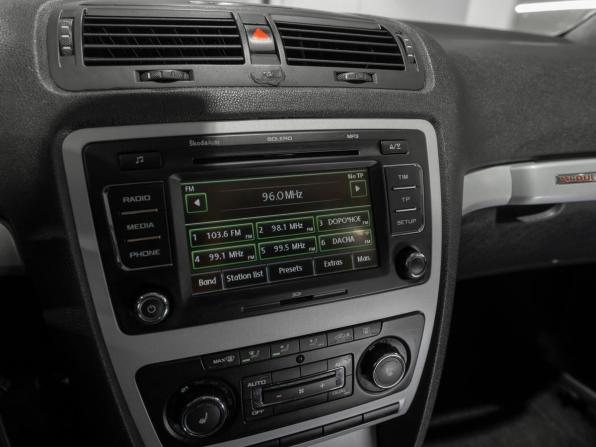 Skoda Octavia II (A5) Рестайлинг с пробегом 2010 года, цена 845 000 рублей, 558878 км, универсал, Автокод Объявления