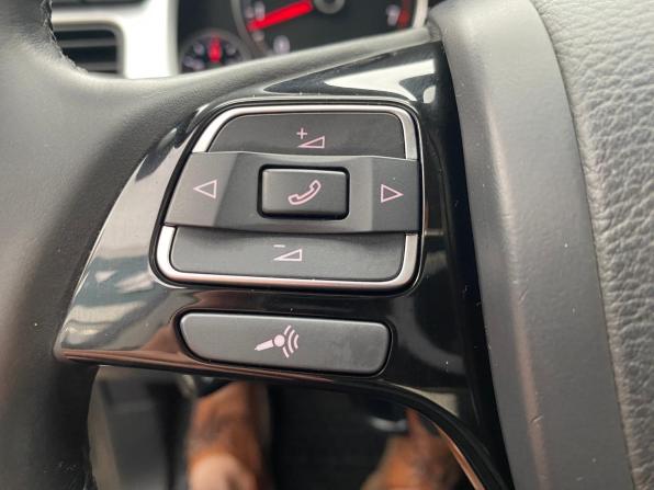 Volkswagen Touareg II с пробегом 2011 года, цена 1 620 000 рублей, 226800 км, внедорожник, Автокод Объявления