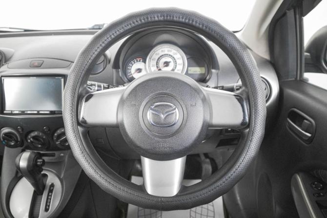 Mazda Demio III (DE) с пробегом 2009 года, цена 649 000 рублей, 113000 км, хэтчбек, Автокод Объявления