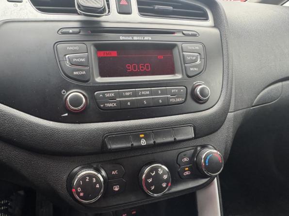 Kia Ceed II с пробегом 2012 года, цена 664 990 рублей, 178000 км, хэтчбек, Автокод Объявления