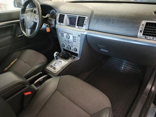 Opel Vectra C Рестайлинг с пробегом 2006 года, цена 450 000 рублей, 223732 км, седан, Автокод Объявления