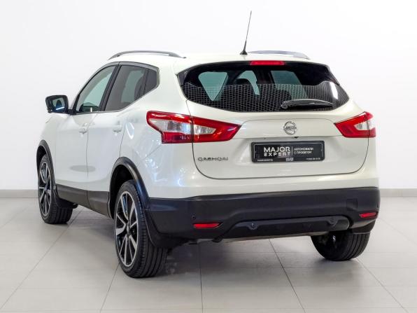 Nissan Qashqai II с пробегом 2016 года, цена 1 600 000 рублей, 92102 км, внедорожник, Автокод Объявления