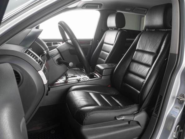 Volkswagen Touareg I Рестайлинг с пробегом 2008 года, цена 1 149 000 рублей, 270000 км, внедорожник, Автокод Объявления
