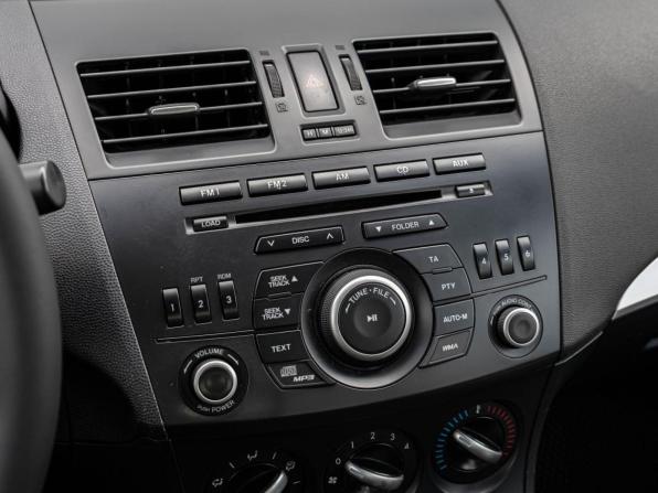 Mazda 3 II (BL) Рестайлинг с пробегом 2012 года, цена 948 070 рублей, 181157 км, седан, Автокод Объявления