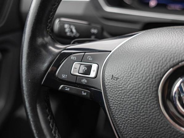 Volkswagen Tiguan II с пробегом 2019 года, цена 2 730 000 рублей, 136955 км, внедорожник, Автокод Объявления