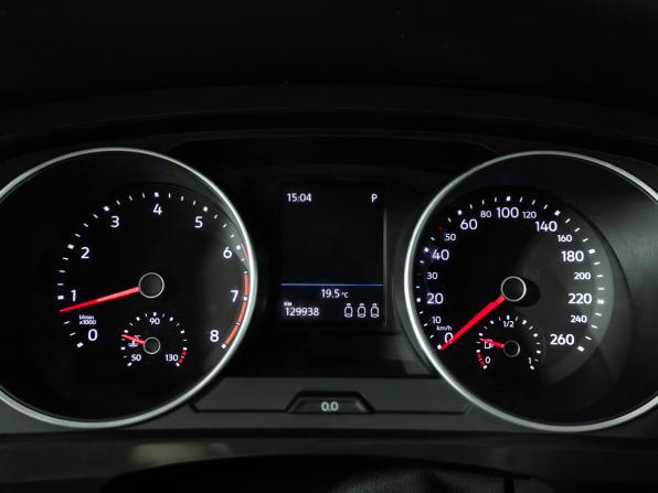 Volkswagen Tiguan II с пробегом 2018 года, цена 1 999 900 рублей, 129934 км, внедорожник, Автокод Объявления