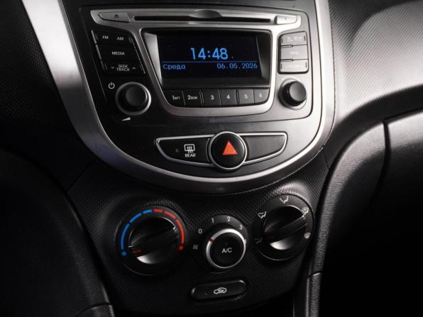 Hyundai Solaris I с пробегом 2012 года, цена 719 000 рублей, 219323 км, седан, Автокод Объявления