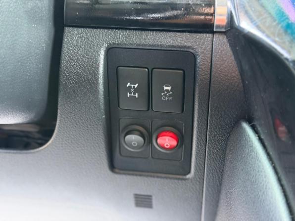 Toyota Land Cruiser 200 Series с пробегом 2011 года, цена 2 900 000 рублей, 392986 км, внедорожник, Автокод Объявления
