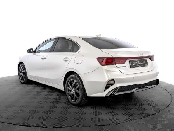 Kia Cerato IV Рестайлинг с пробегом 2022 года, цена 1 699 000 рублей, 131444 км, седан, Автокод Объявления