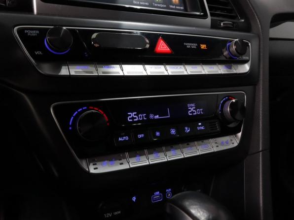 Hyundai Sonata VII (LF) Рестайлинг с пробегом 2019 года, цена 1 730 000 рублей, 125000 км, седан, Автокод Объявления