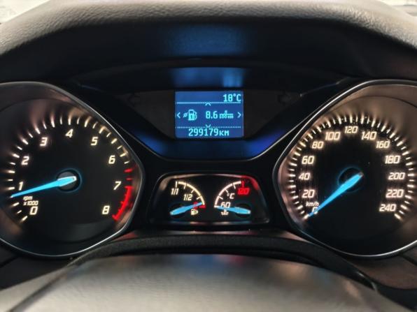 Ford Focus III с пробегом 2013 года, цена 915 000 рублей, 299176 км, универсал, Автокод Объявления