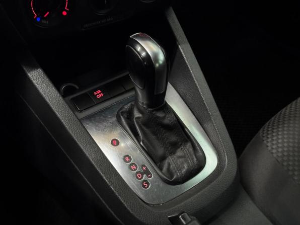 Volkswagen Jetta VI с пробегом 2013 года, цена 1 050 000 рублей, 168084 км, седан, Автокод Объявления