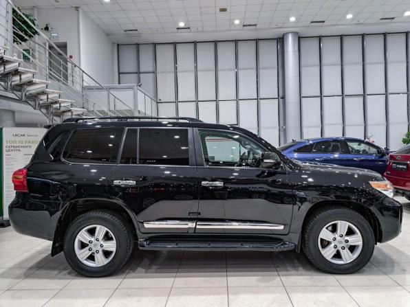 Toyota Land Cruiser 200 Series Рестайлинг 1 с пробегом 2015 года, цена 4 650 000 рублей, 100134 км, внедорожник, Автокод Объявления
