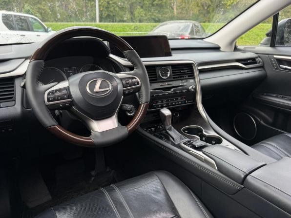 Lexus RX IV с пробегом 2017 года, цена 3 190 000 рублей, 175000 км, внедорожник, Автокод Объявления