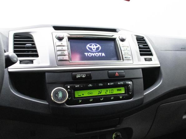 Toyota Hilux VII Рестайлинг с пробегом 2012 года, цена 2 189 000 рублей, 268196 км, пикап, Автокод Объявления