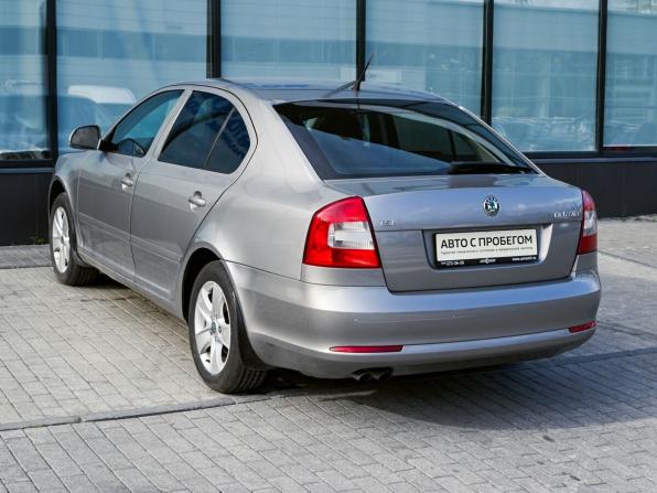 Skoda Octavia II (A5) Рестайлинг с пробегом 2013 года, цена 738 000 рублей, 244432 км, лифтбек, Автокод Объявления
