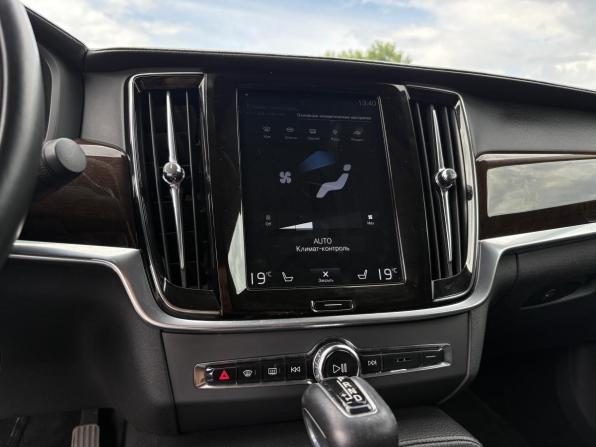 Volvo S90 II с пробегом 2018 года, цена 2 570 000 рублей, 116905 км, седан, Автокод Объявления