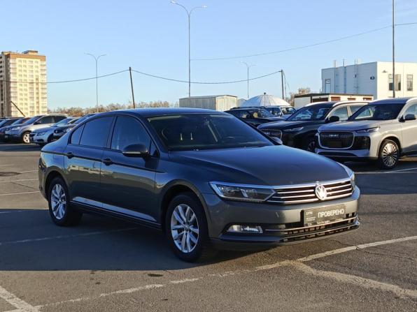 Volkswagen Passat B8 с пробегом 2016 года, цена 1 480 000 рублей, 300893 км, седан, Автокод Объявления
