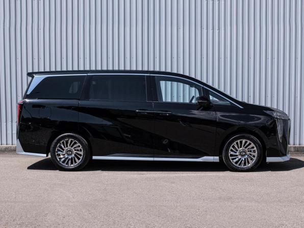 GAC M8 с пробегом 2024 года, цена 5 650 000 рублей, 18827 км, минивэн, Автокод Объявления
