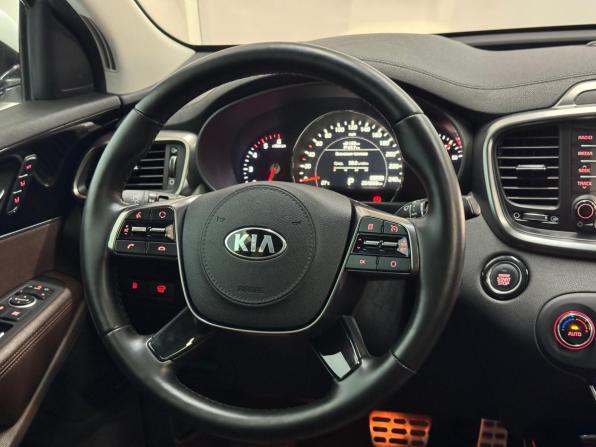 Kia Sorento III Prime Рестайлинг с пробегом 2019 года, цена 2 692 000 рублей, 203350 км, внедорожник, Автокод Объявления
