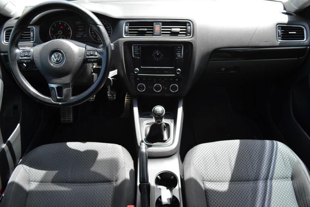 Volkswagen Jetta VI Старый Оскол  - изображение 11