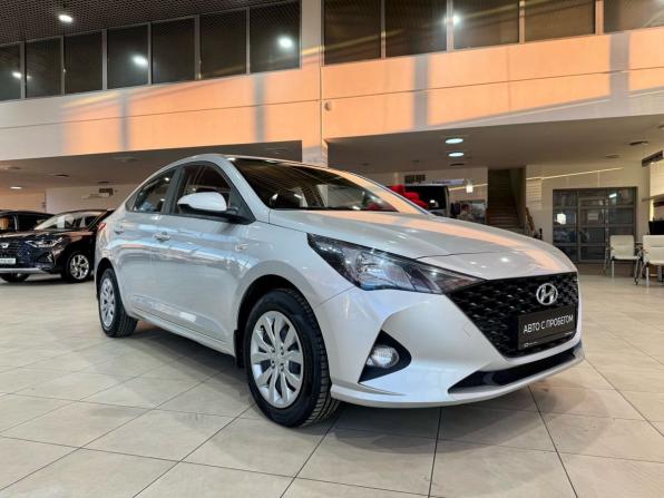 Hyundai Solaris II Рестайлинг с пробегом 2021 года, цена 1 485 000 рублей, 120467 км, седан, Автокод Объявления