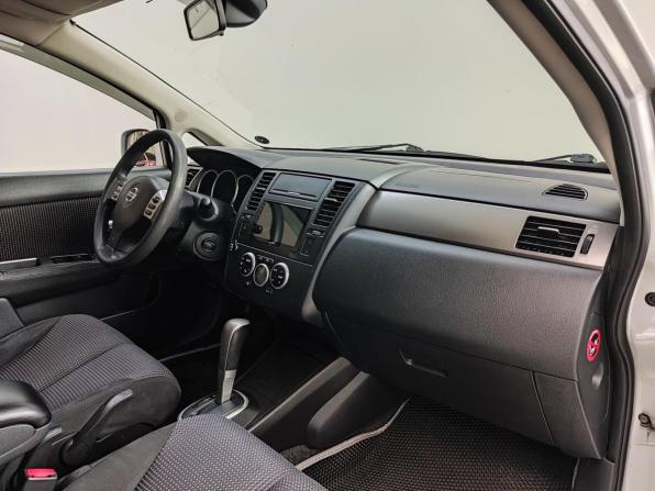 Nissan Tiida I Рестайлинг с пробегом 2010 года, цена 750 000 рублей, 189968 км, седан, Автокод Объявления