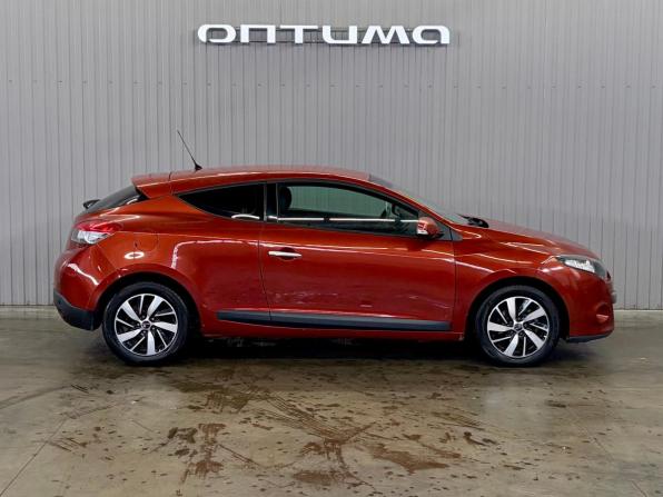 Renault Megane III с пробегом 2010 года, цена 647 000 рублей, 261211 км, хэтчбек, Автокод Объявления