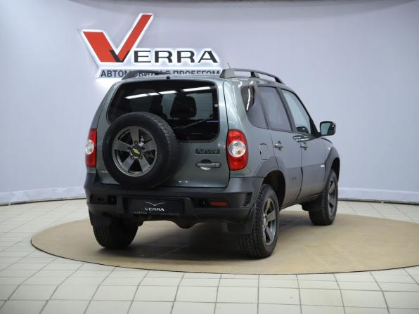 Chevrolet Niva I Рестайлинг с пробегом 2018 года, цена 520 000 рублей, 340372 км, внедорожник, Автокод Объявления