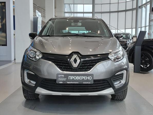 Renault Kaptur I с пробегом 2017 года, цена 1 369 000 рублей, 63796 км, внедорожник, Автокод Объявления