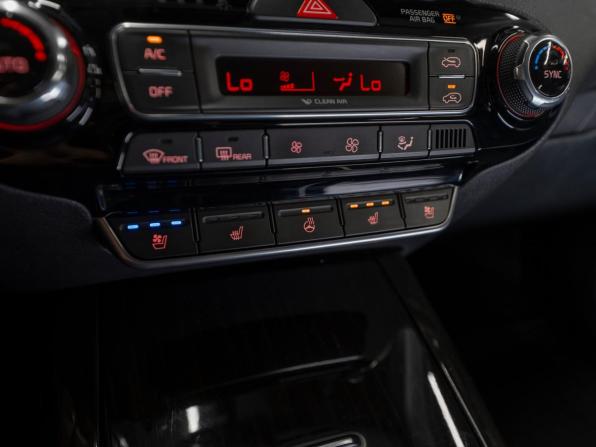 Kia Sorento III Prime Рестайлинг с пробегом 2018 года, цена 2 600 000 рублей, 100910 км, внедорожник, Автокод Объявления