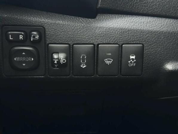 Toyota Corolla XI (E160 E170 E180) с пробегом 2013 года, цена 1 299 000 рублей, 90000 км, седан, Автокод Объявления