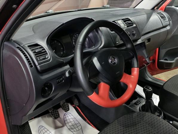 Skoda Fabia II Рестайлинг с пробегом 2013 года, цена 590 000 рублей, 165290 км, хэтчбек, Автокод Объявления