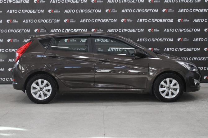 Hyundai Solaris I Рестайлинг с пробегом 2016 года, цена 893 000 рублей, 104000 км, хэтчбек, Автокод Объявления