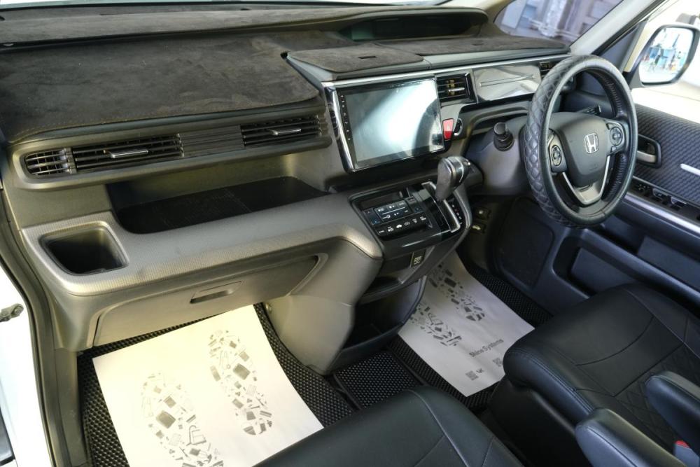 Honda Stepwgn V Омск  - изображение 18
