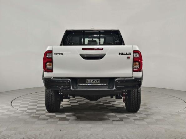 Toyota Hilux VIII Рестайлинг 2 с пробегом 2024 года, цена 7 490 000 рублей, 95 км, offers.body_type.unknown, Автокод Объявления