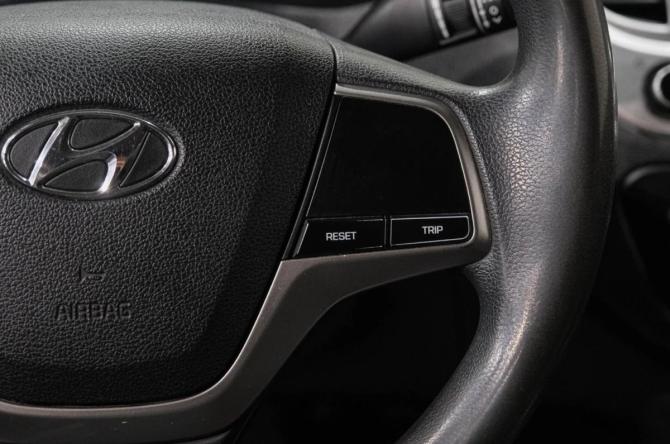 Hyundai Solaris II Рестайлинг с пробегом 2021 года, цена 1 199 000 рублей, 115000 км, седан, Автокод Объявления