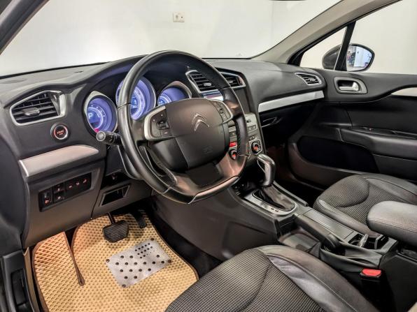 Citroen C4 II Рестайлинг с пробегом 2016 года, цена 965 000 рублей, 70492 км, седан, Автокод Объявления