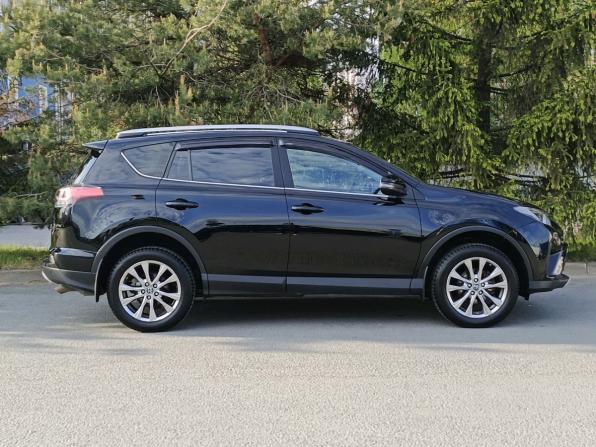 Toyota RAV4 IV (XA40) Рестайлинг с пробегом 2017 года, цена 1 999 000 рублей, 242437 км, внедорожник, Автокод Объявления