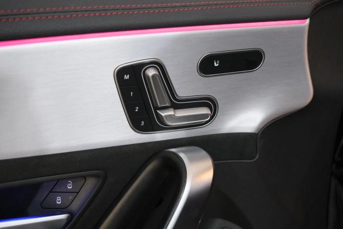 Mercedes-Benz CLA II (C118 X118) с пробегом 2020 года, цена 4 099 000 рублей, 59000 км, седан, Автокод Объявления